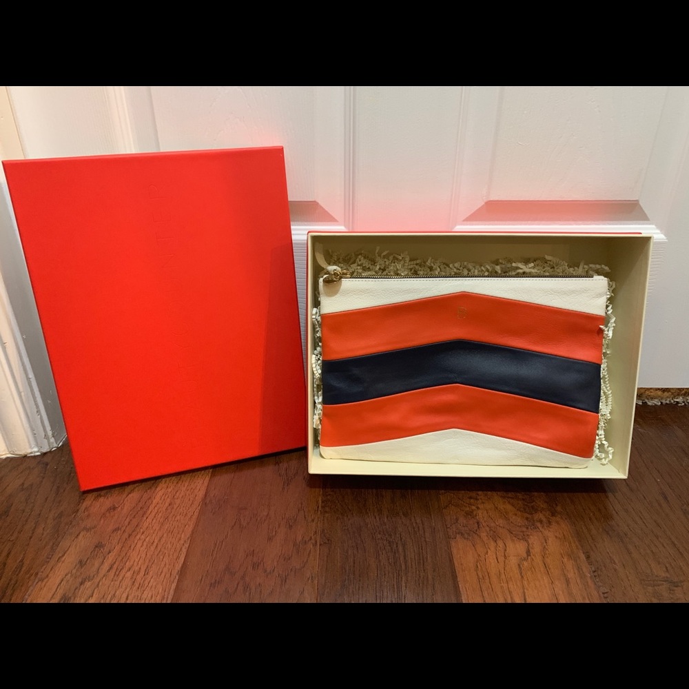 Clare V Beautycounter Original Design-Like New